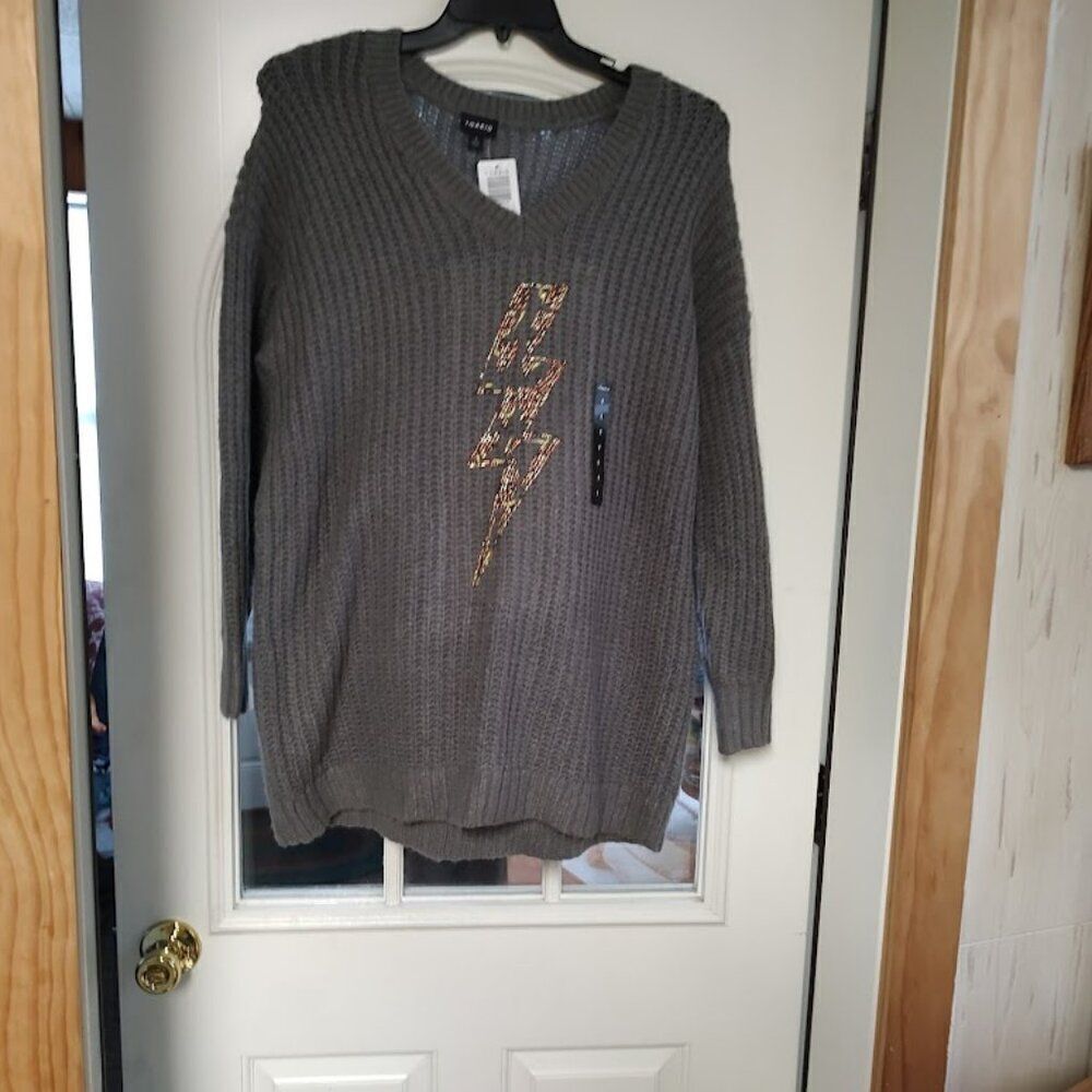 New Torrid Gray Lightning Bolt V-Neck Slouchy Tunic Sweater Size Women's 1X